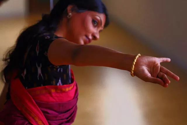 Deepa Chakravarthy- Performing Dance